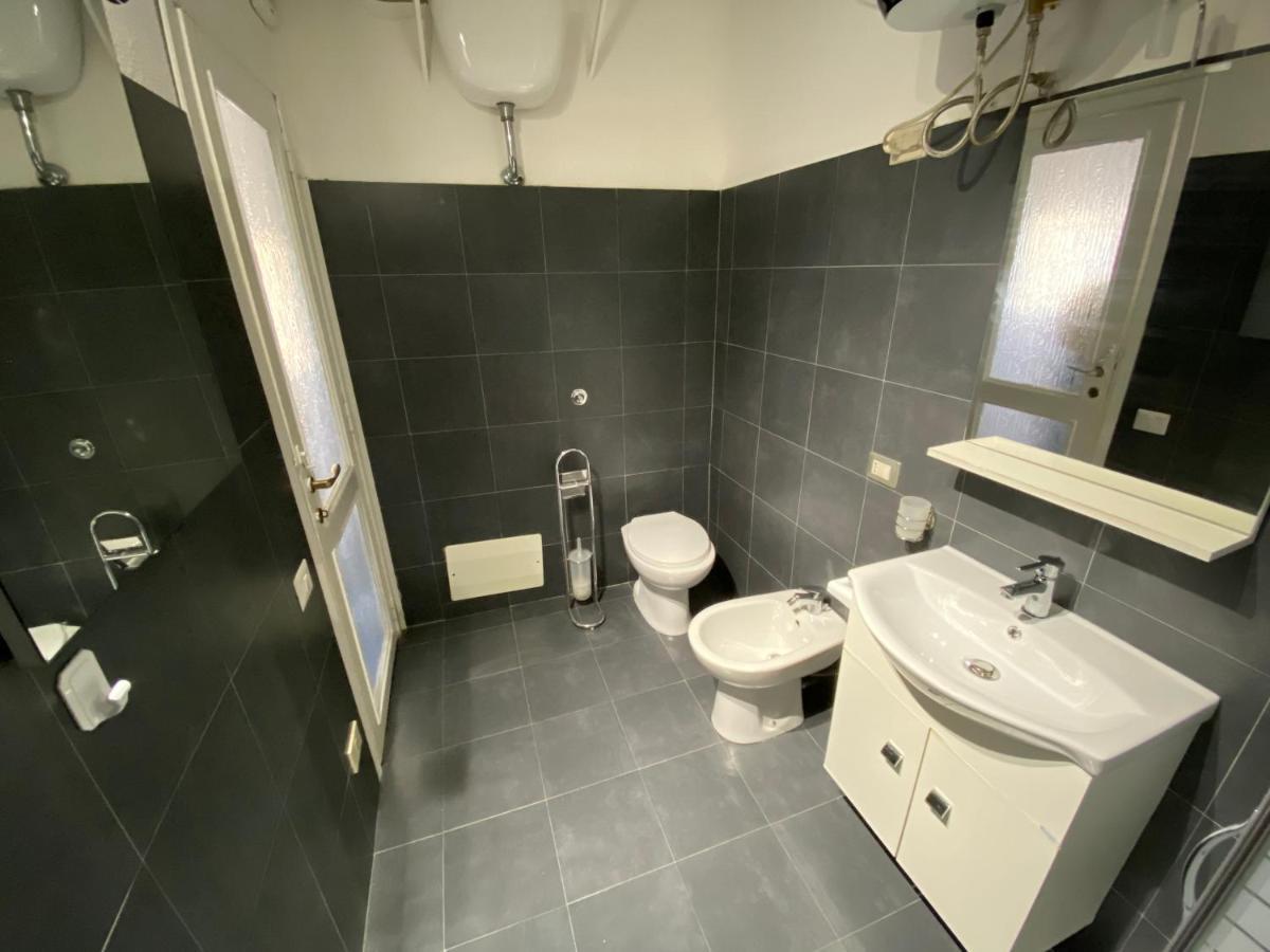 Appartamento Vacanze Cagliari - Via Lanusei Exteriör bild