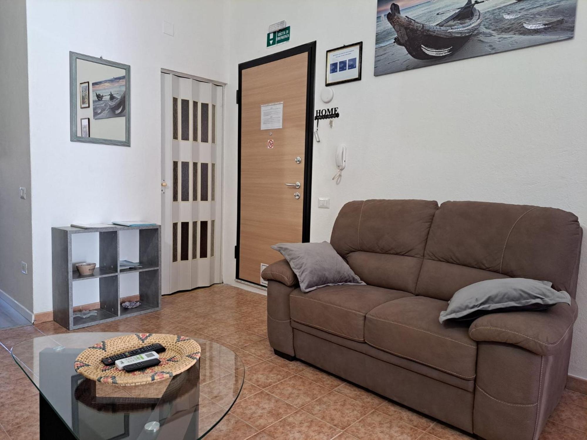 Appartamento Vacanze Cagliari - Via Lanusei Exteriör bild