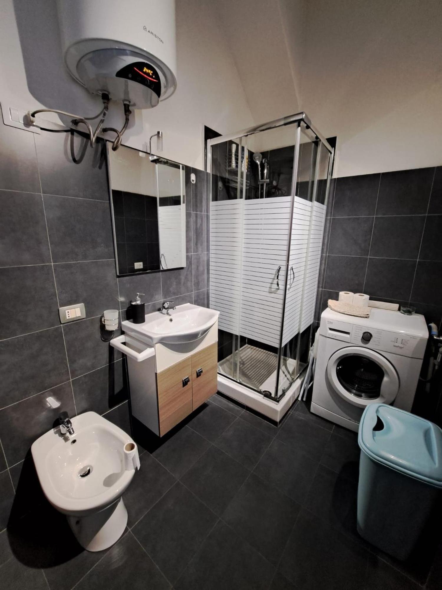 Appartamento Vacanze Cagliari - Via Lanusei Exteriör bild
